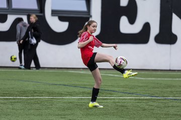 Bild 317 - wBJ FC St. Pauli - Walddoerfer SV : Ergebnis: 3:4